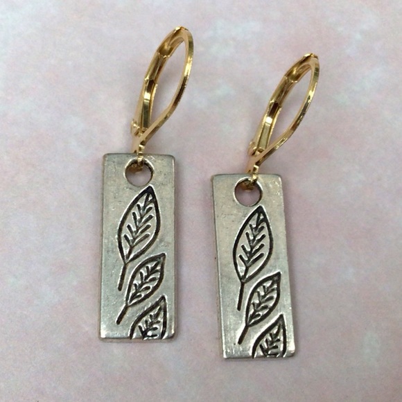 New Sundance charm earrings - Picture 6 of 6